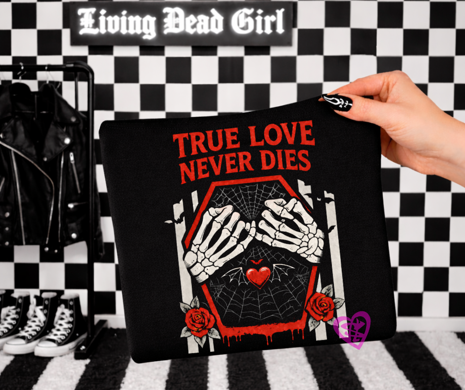 True Love Never Dies Tee